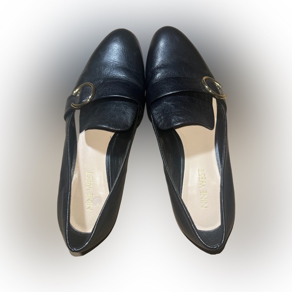 NINE WEST Leather woman’s Gold HUFF Loafer Flats - Picture 2 of 8